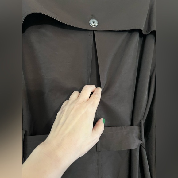 Larry Levine, Brown Double breasted Belted Water Repellent Trench Coat. - Picture 5 of 15